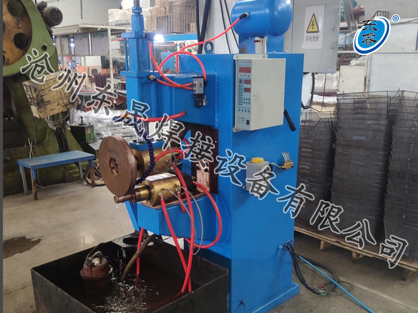 環(huán)縫滾焊機(jī)